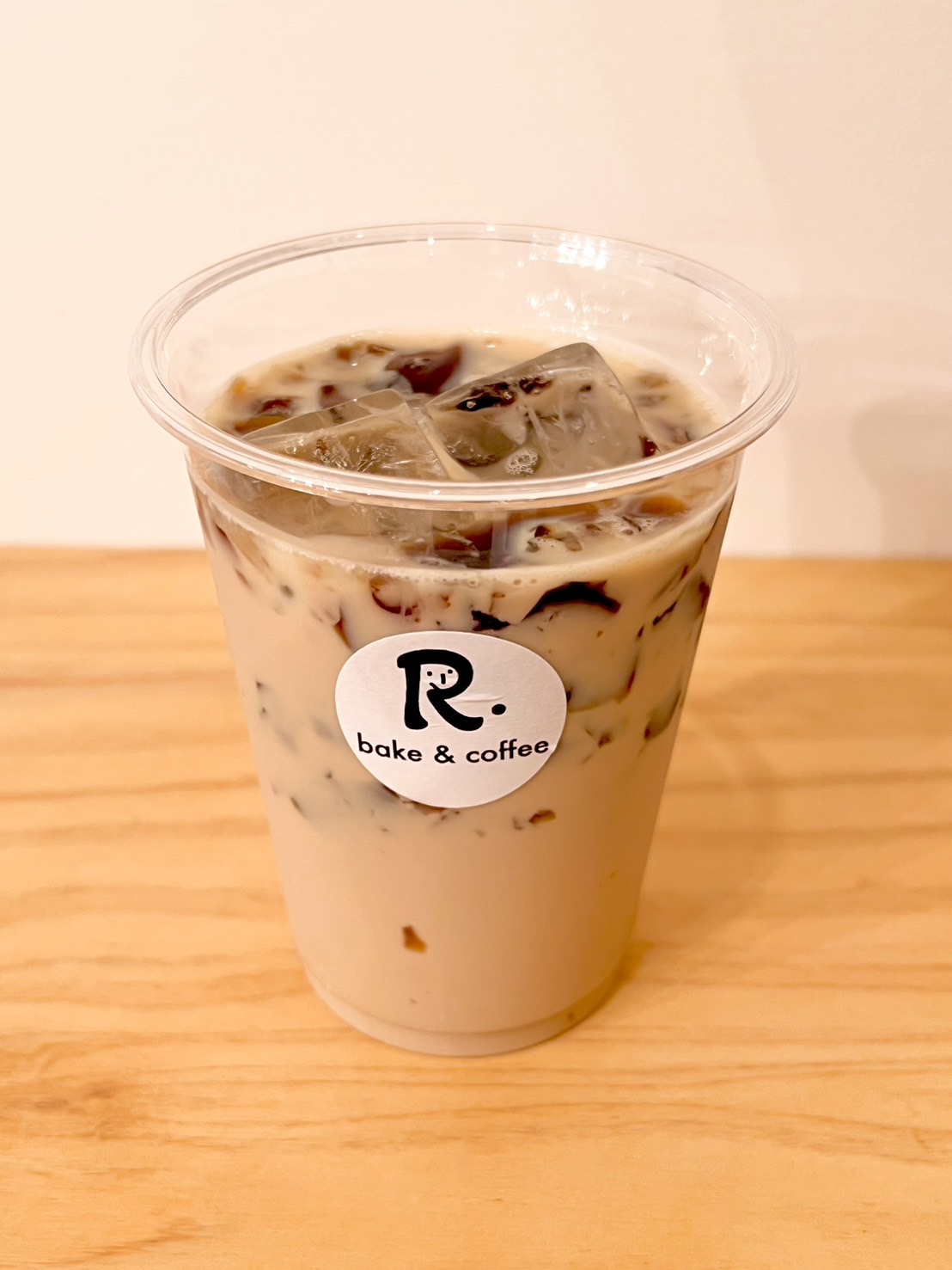 カフェラテ・オーツラテ